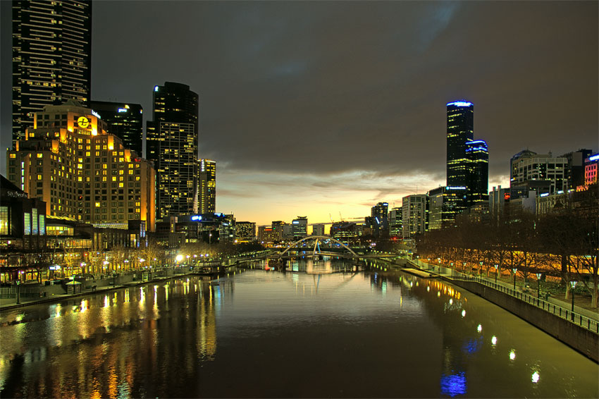 Melbourne by Night 1