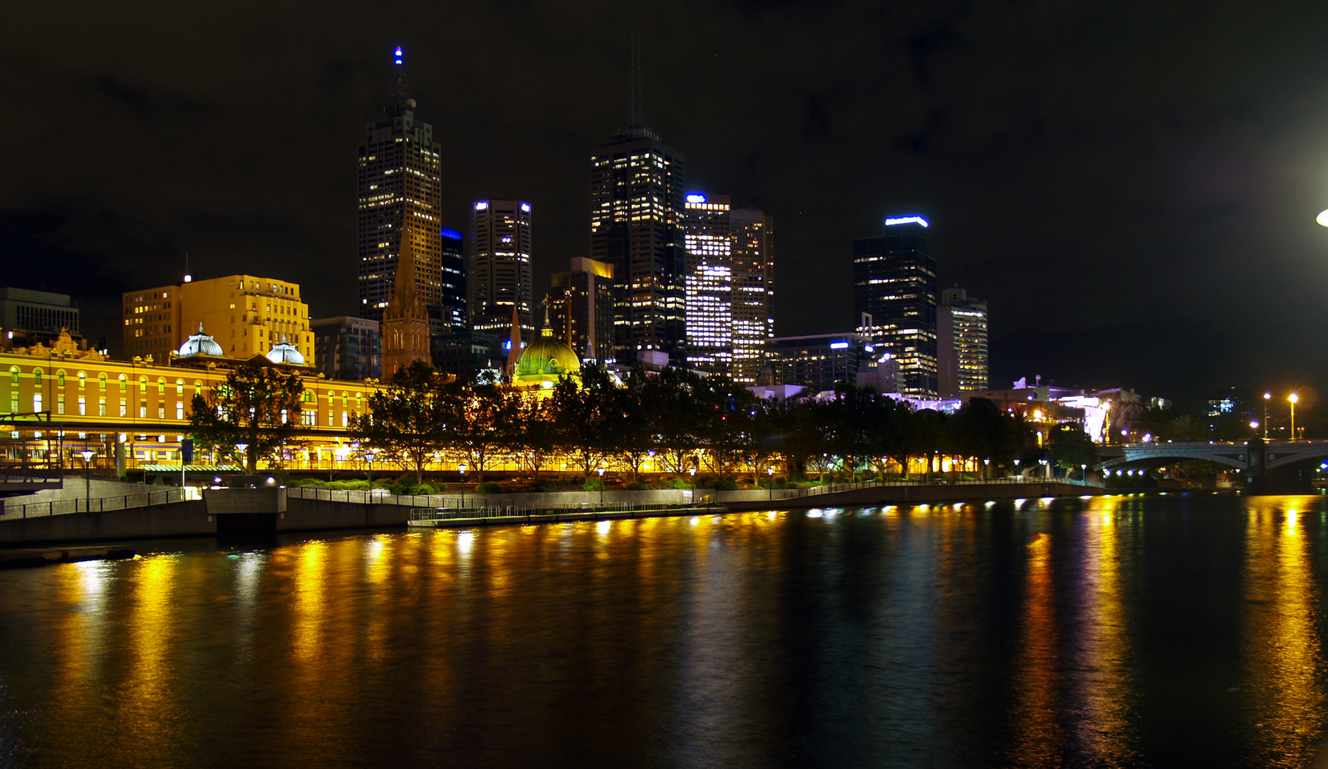 Melbourne @ night