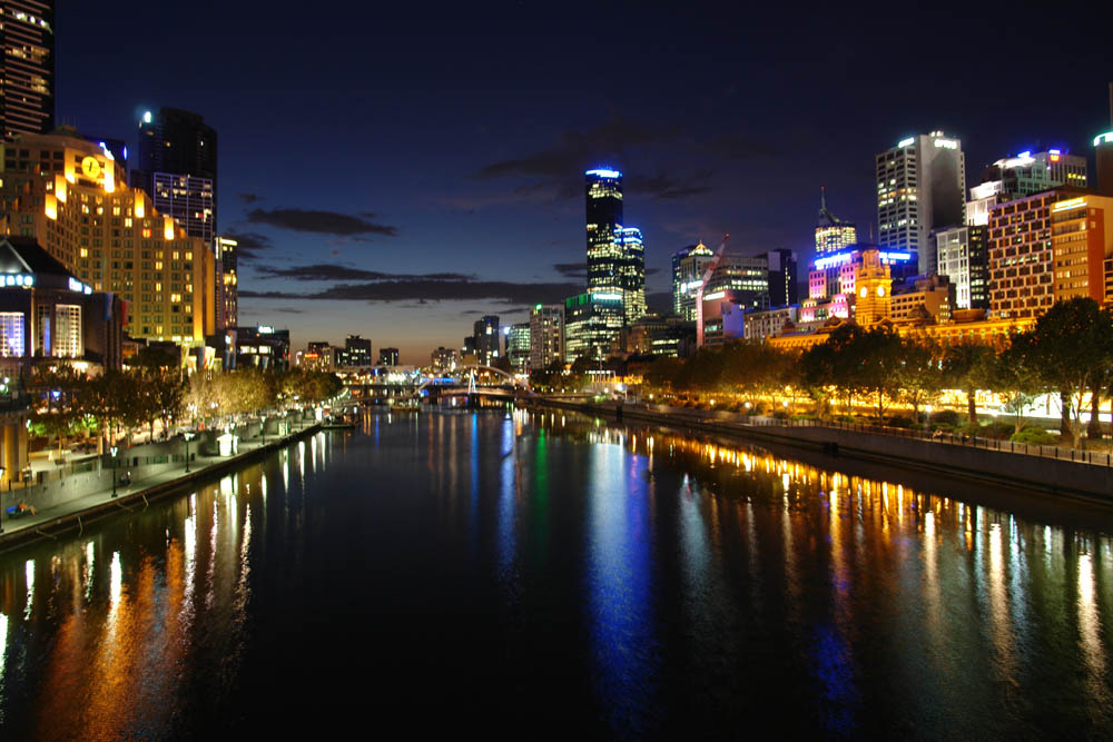 Melbourne und Yarra bei Nacht, Febr. 2007