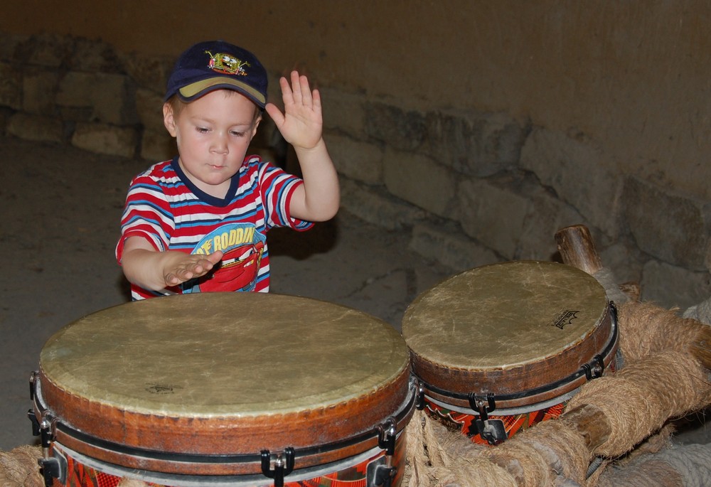 Melvin an den Drums im Zoo Hannover