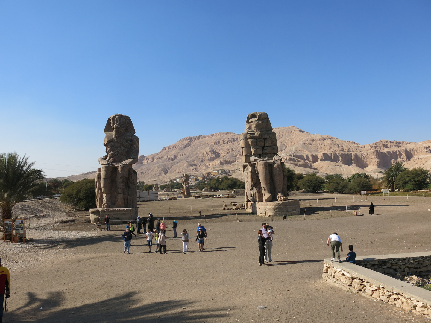 Memnon Kolosse, Luxor