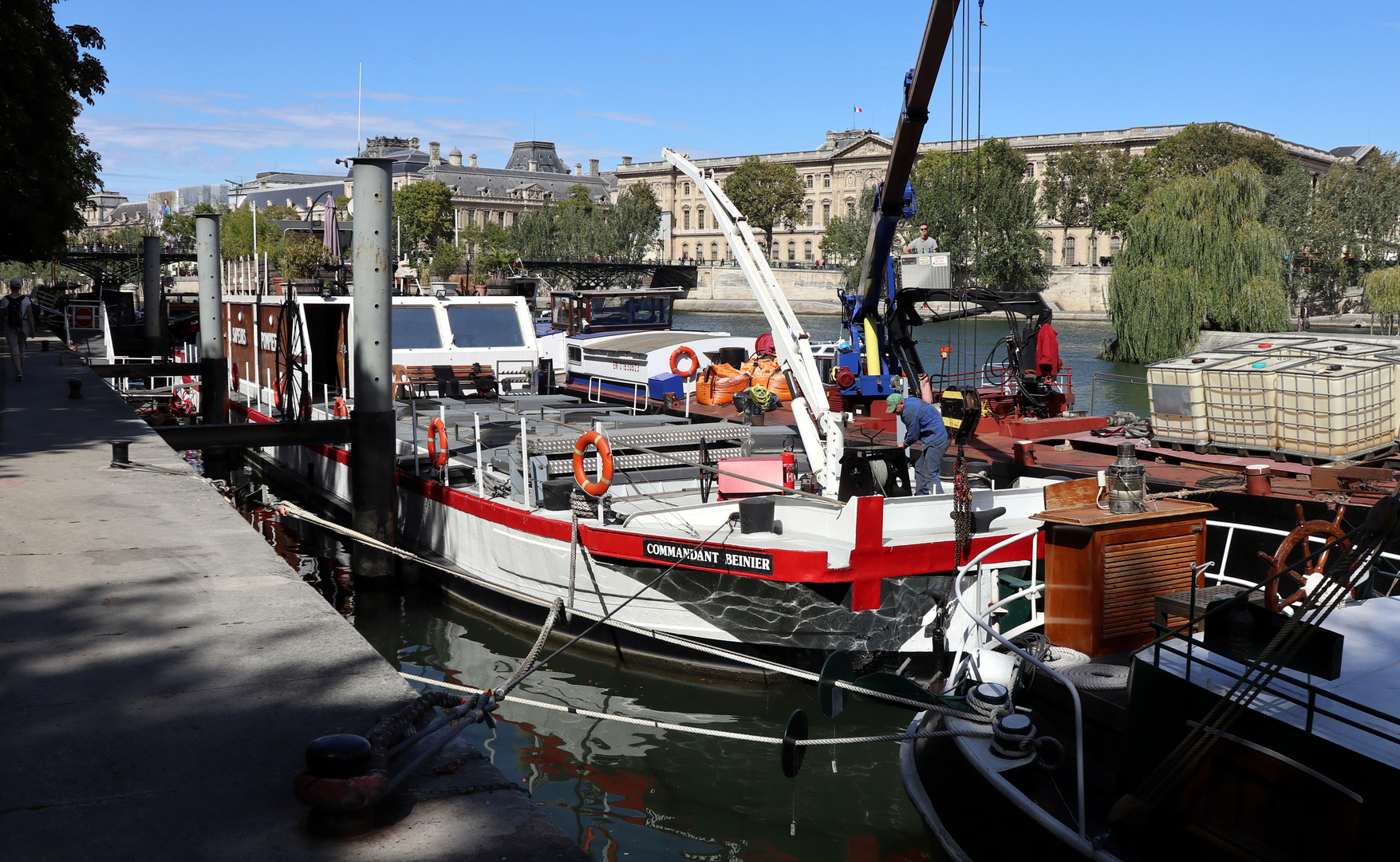 Mémoire de Paris 1. Navires sur la Seine