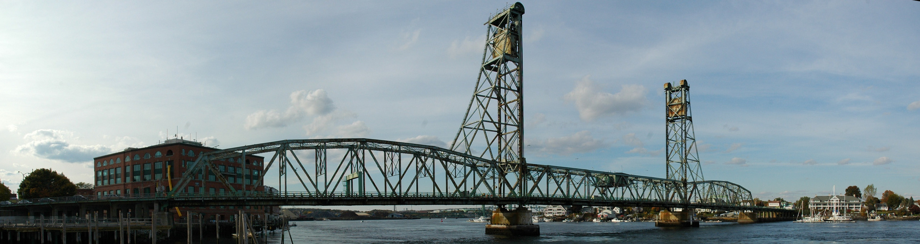 Memorial Bridge