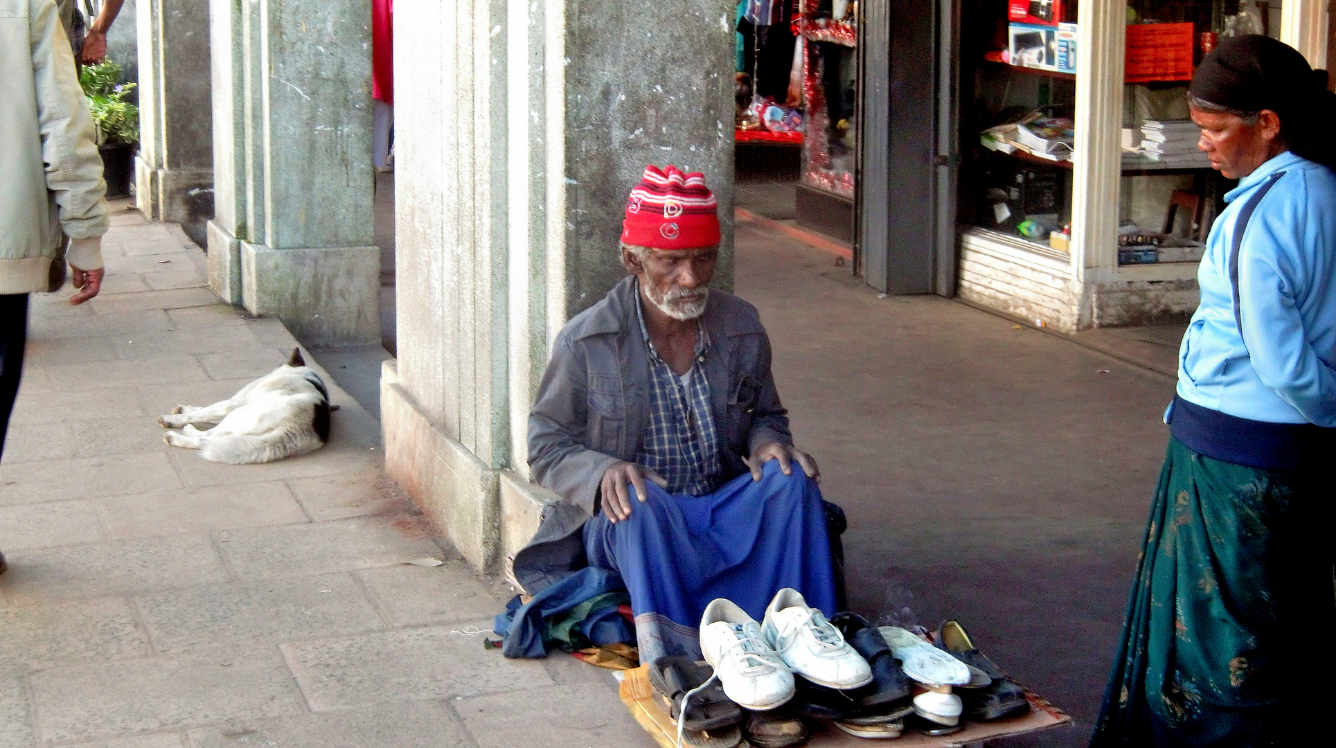 Men at work 96 - Shoe seller