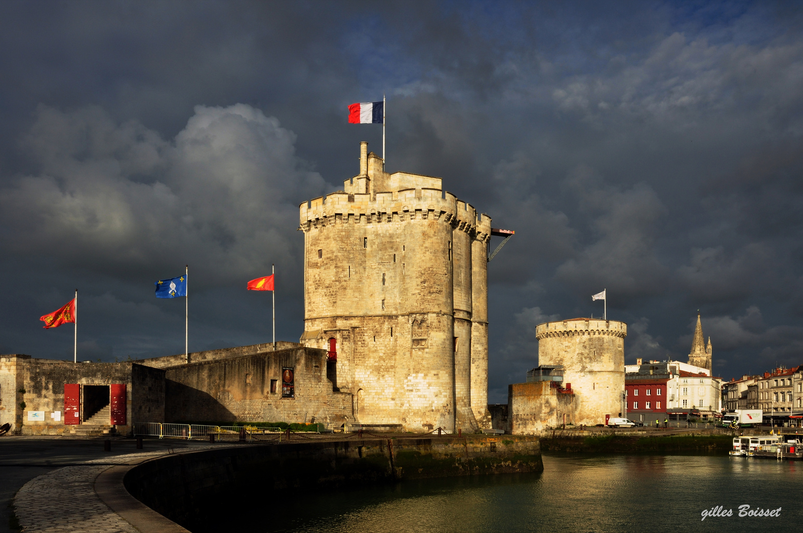 menace sur les tours de La Rochelle