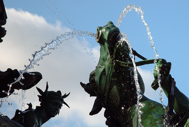 mendebrunnen