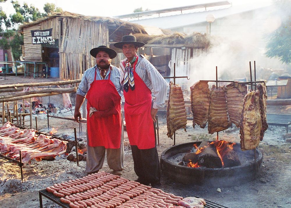 Mendoza / Argentinien beim ASADO / grillen