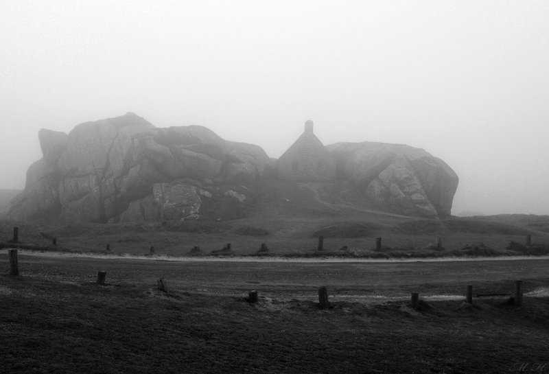 Ménéham dans le brouillard