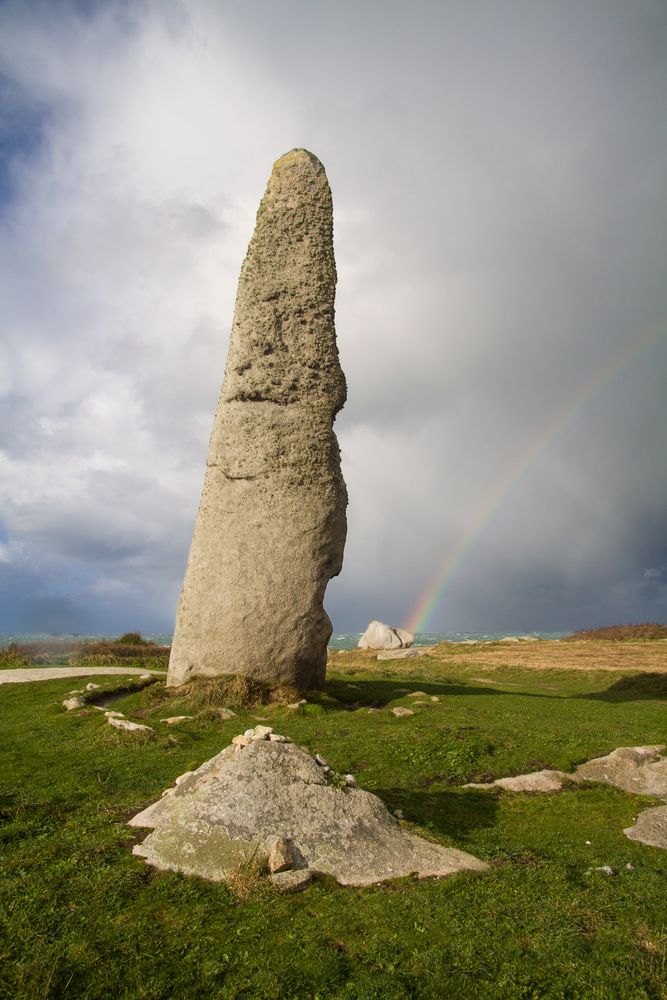 Menhir de cam-louis