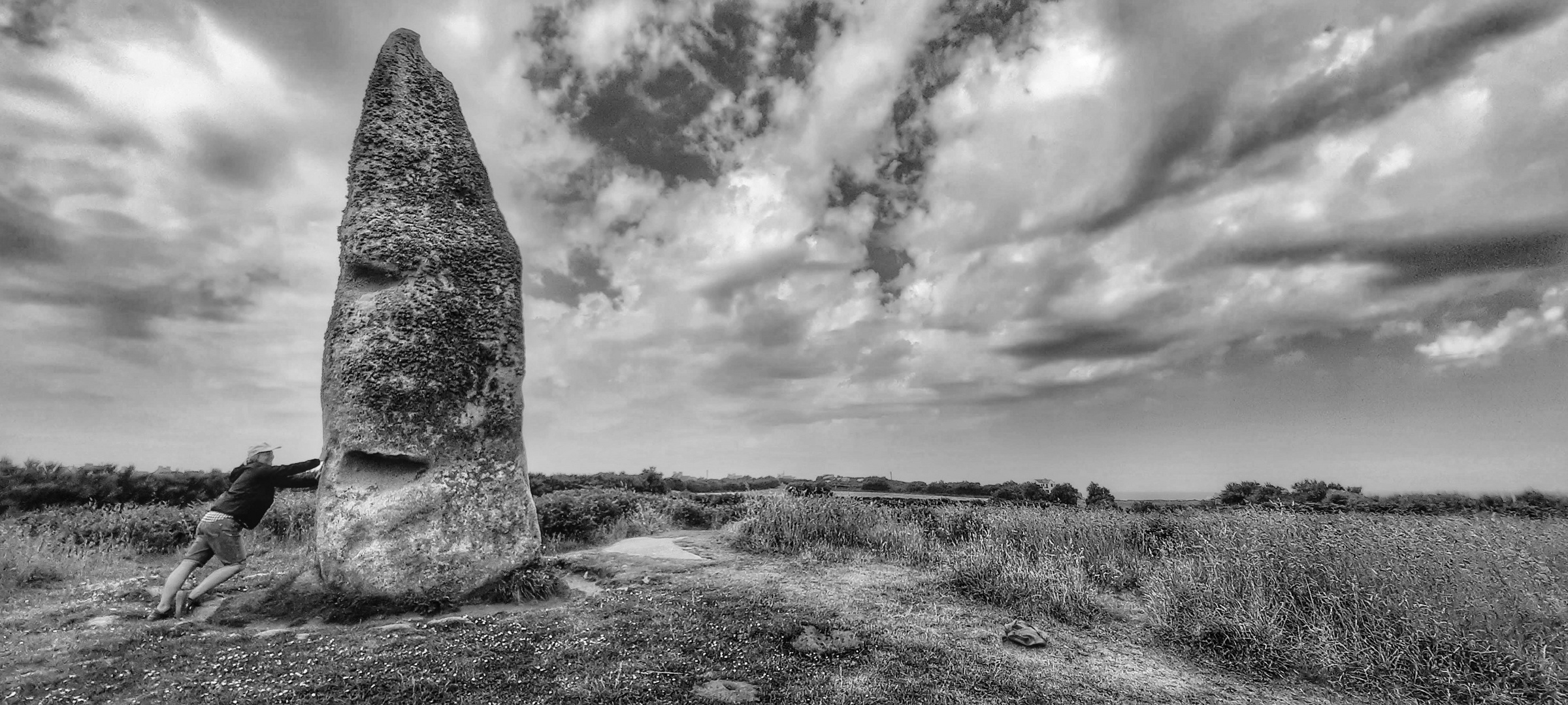 Menhir de Cam Louis 