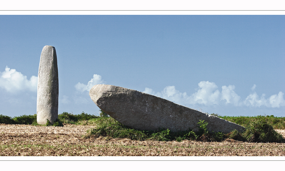 Menhir de Kergadiou