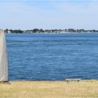 menhir de la pointe de bilgroix        port navalo