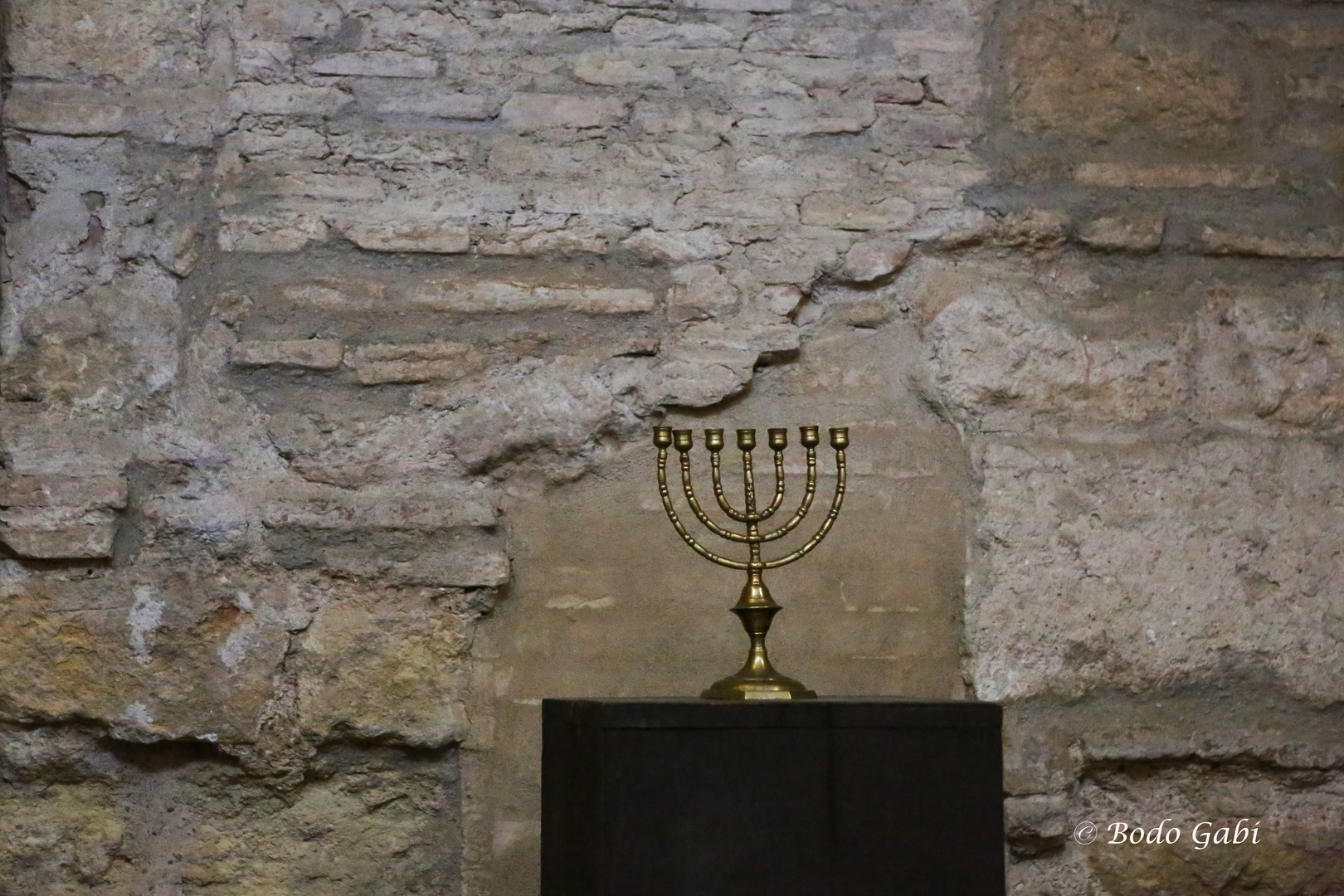 Menora in der alten Synagoge