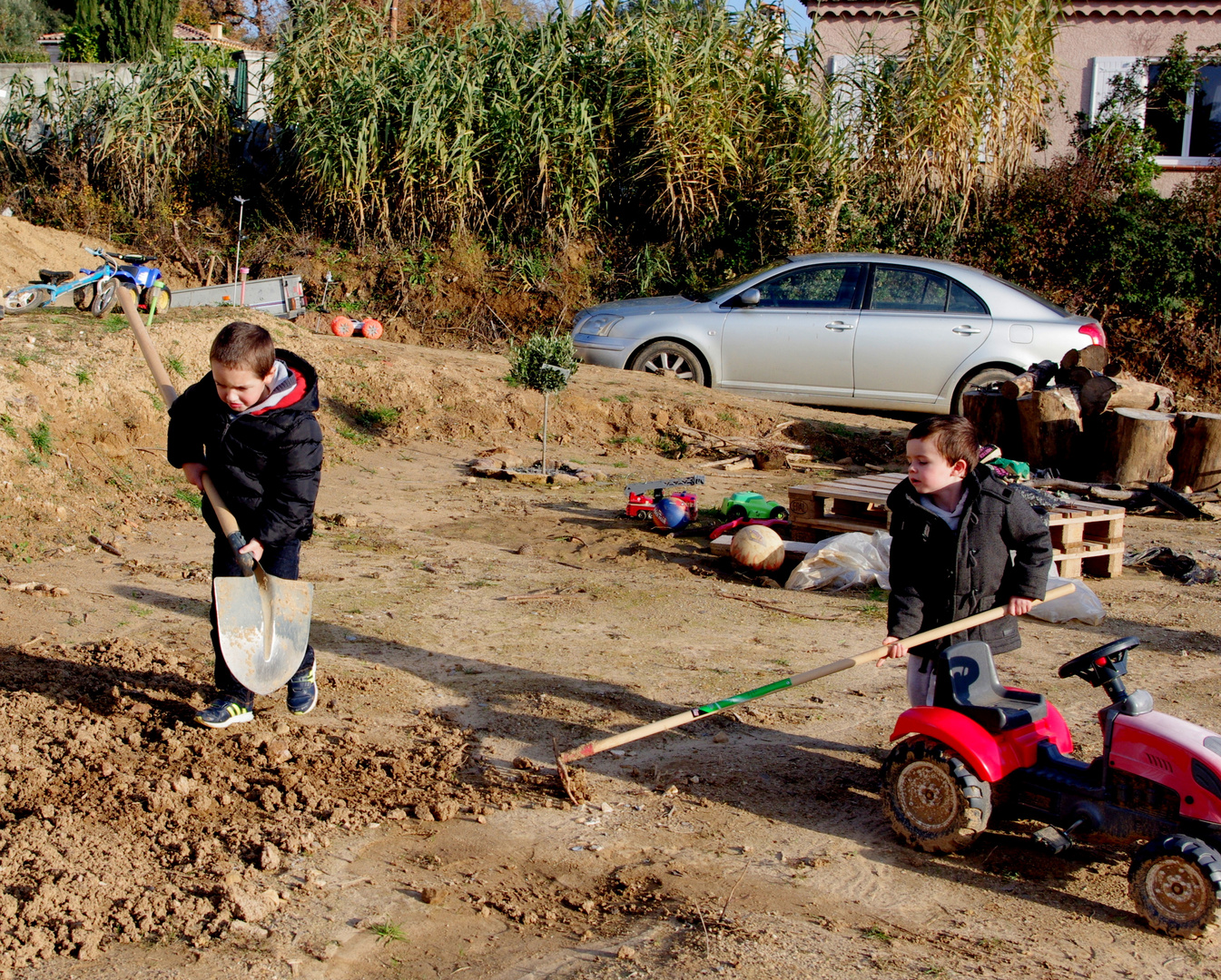 Mens at work  (°o°)