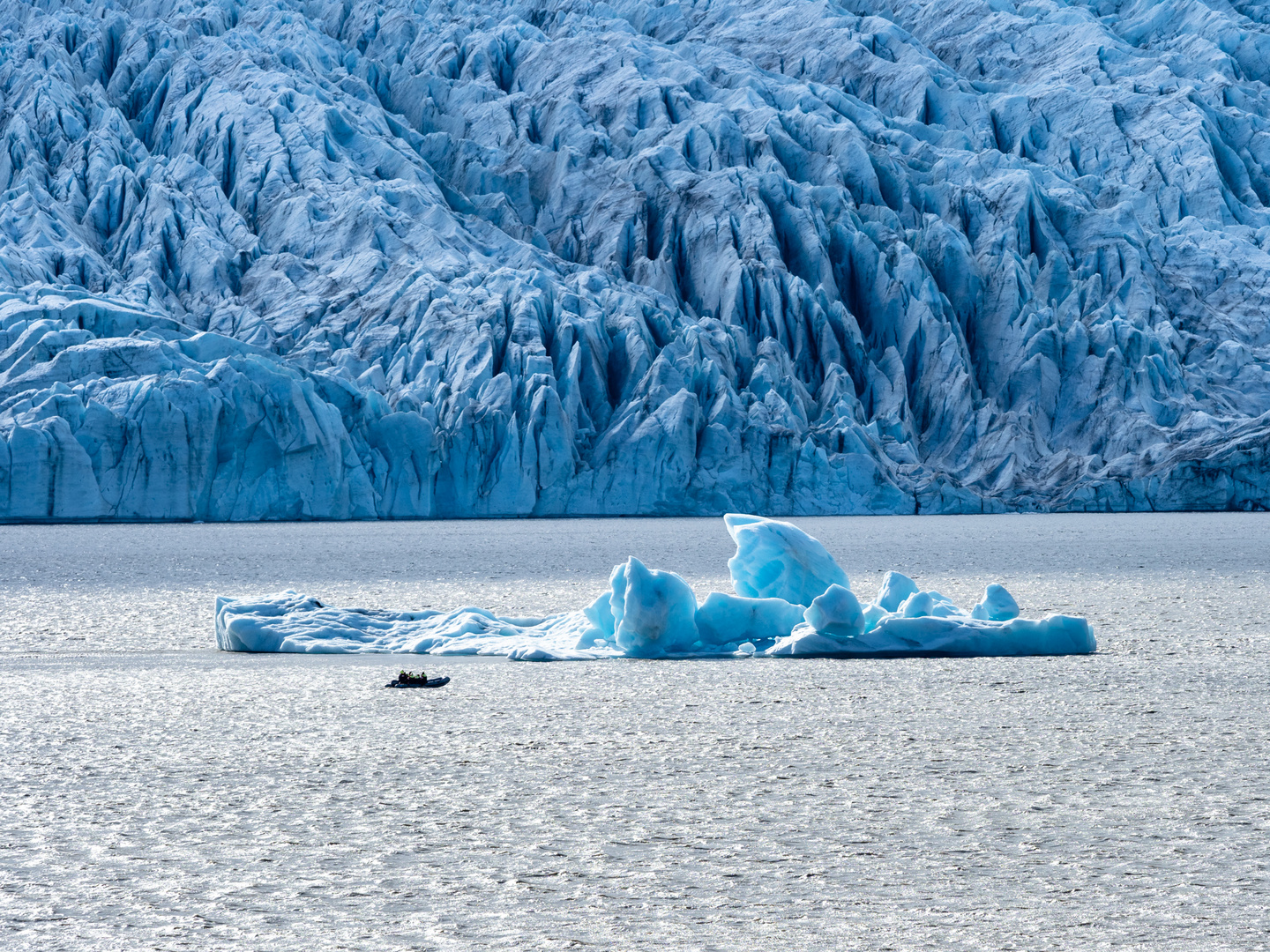 Mensch und Natur - Jökulsárlón-Lagune 