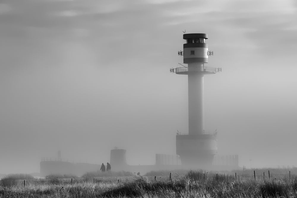 Menschen am Leuchtturm