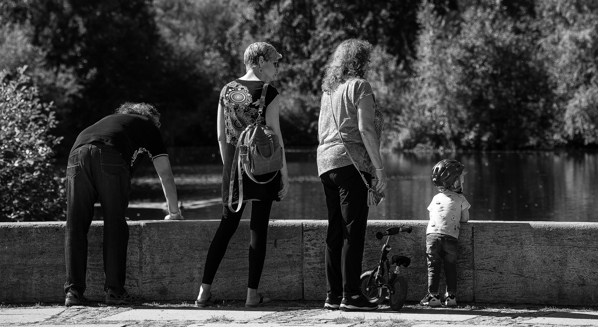 Menschen am Stadtpark-See - 3 -