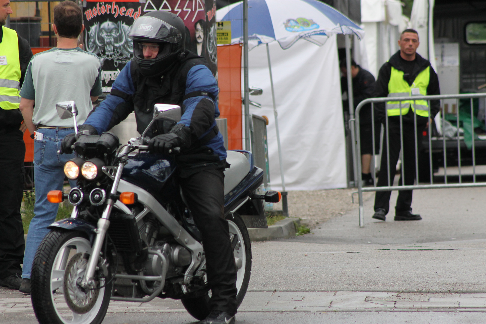 Menschen auf dem Harley Festival