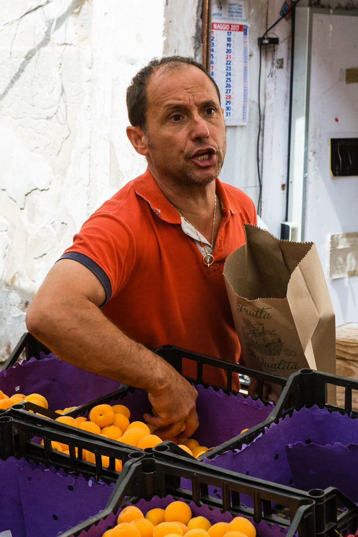 Menschen auf dem Markt (2)