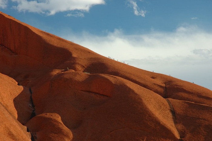 Menschen auf dem Uluru