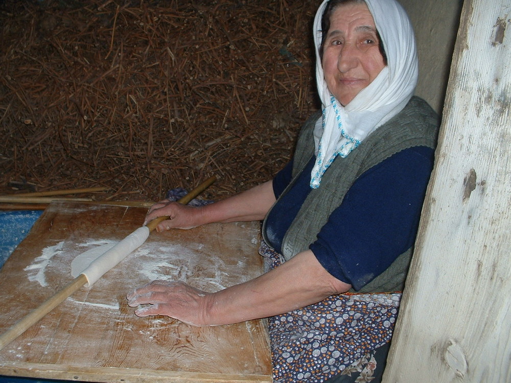 menschen bei der esskulturen/Brot in der Türkei