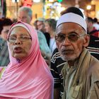 Menschen im agyptischen Bazar von Istanbul