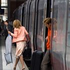 Menschen im Bahnhof