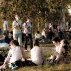 Menschen im Mauerpark