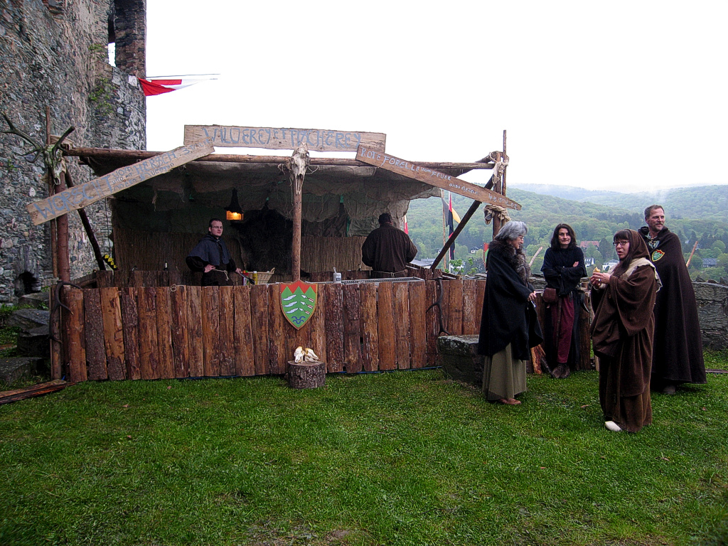 Menschen im Mittelalter auf der Burg Königstein 2010