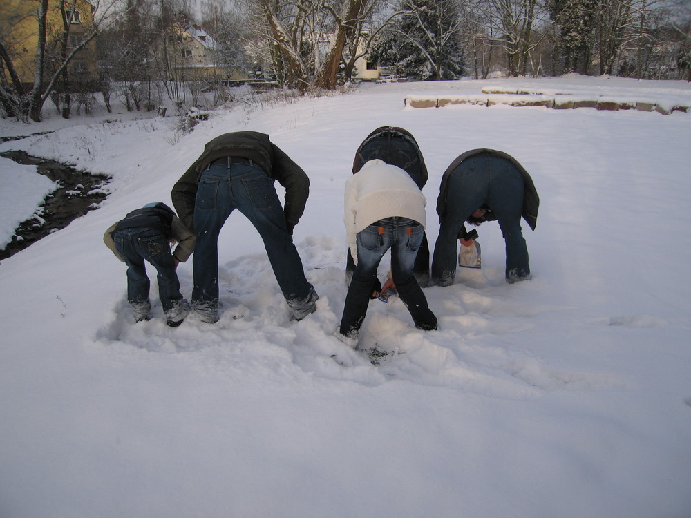 Menschen im Schnee.........