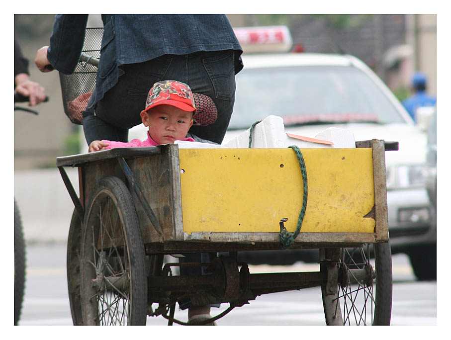 Menschen in den Strassen von Shanghai IV