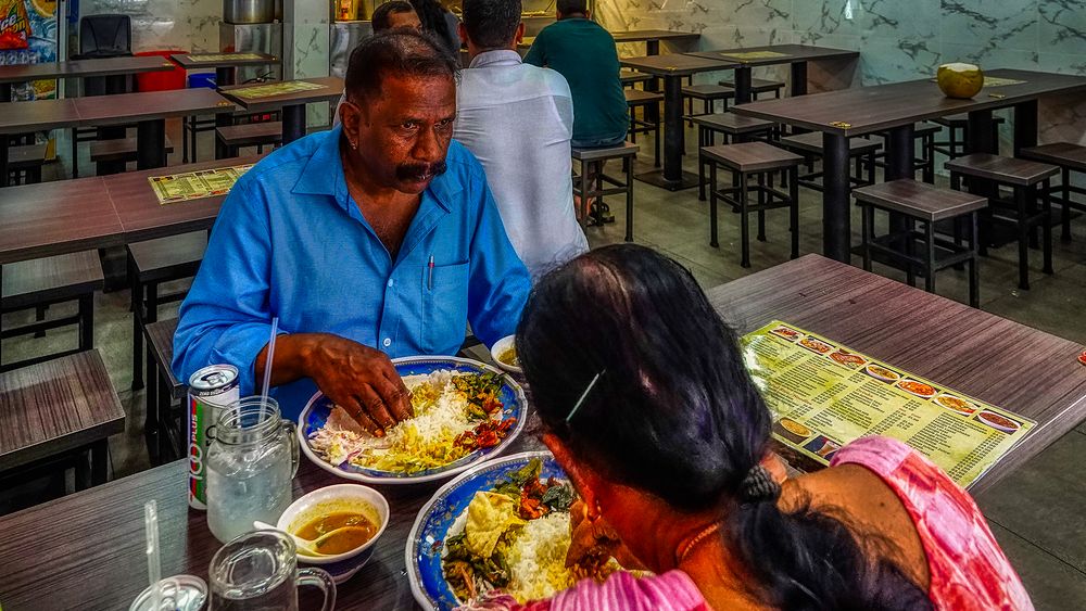 Menschen in Little India Singapur (V)