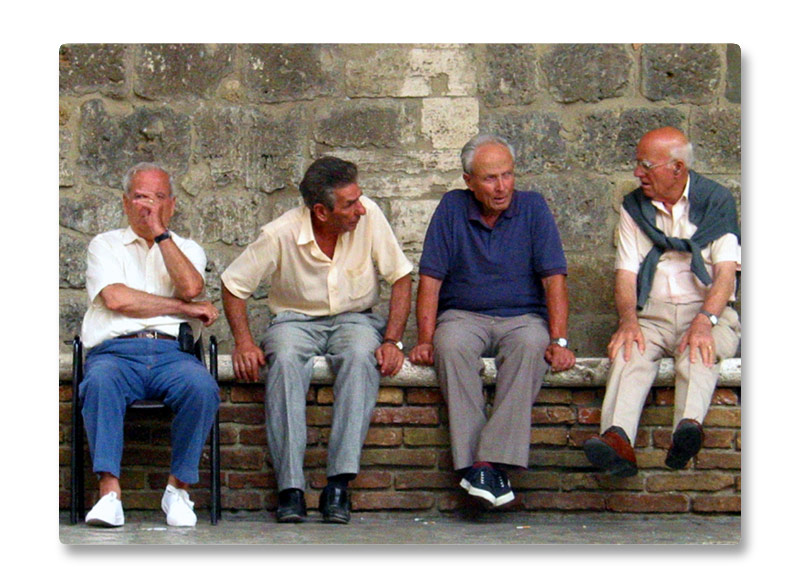 Menschen in San Gimgnano