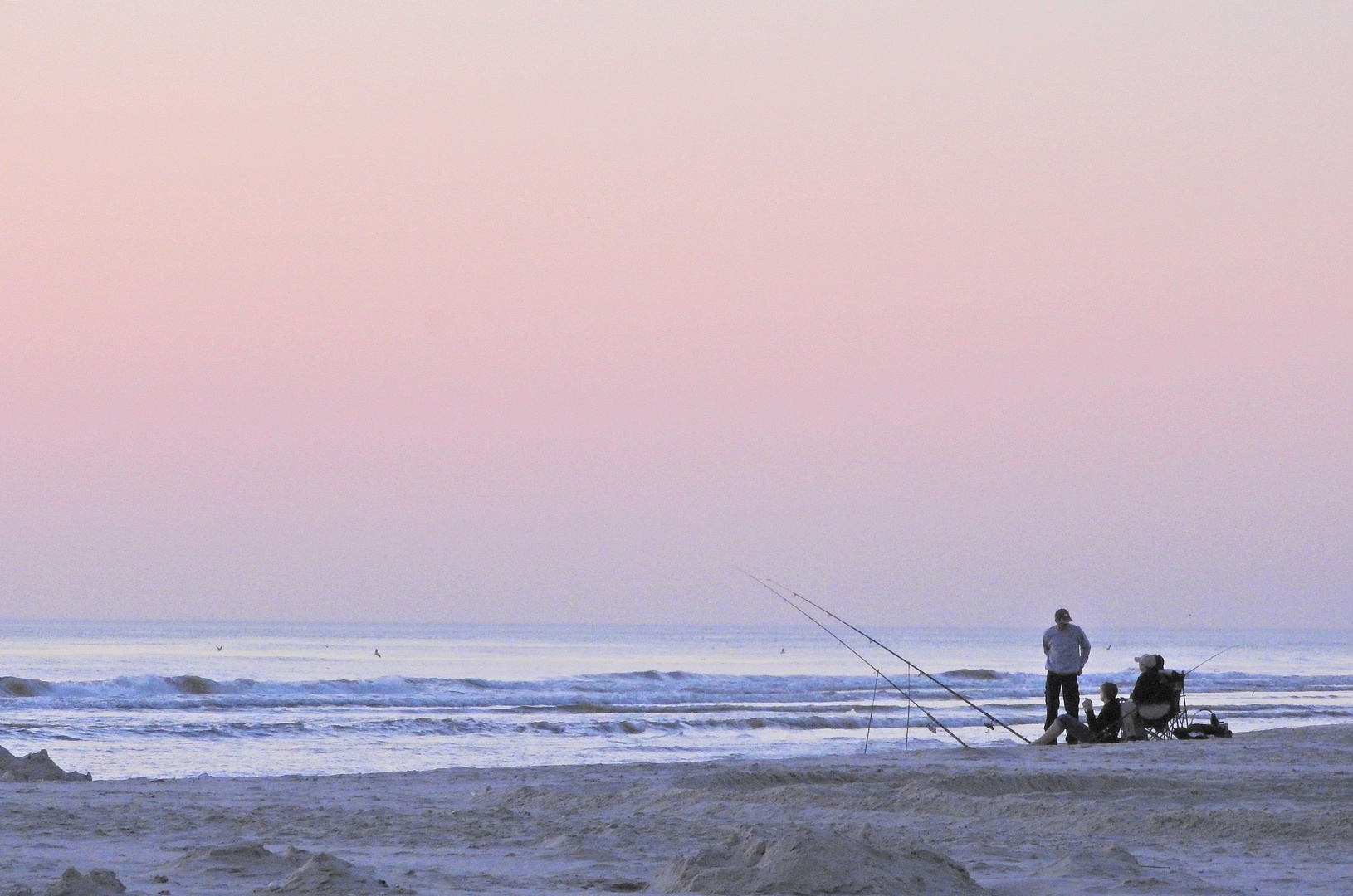 Menschen, Meer und Sonnenuntergang  02