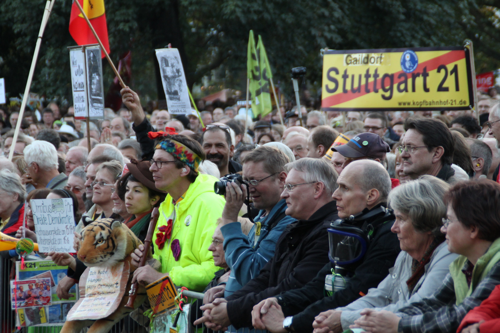 Menschen Modemo Okt 2010