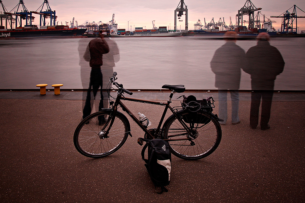 Menschen und Fahrrad