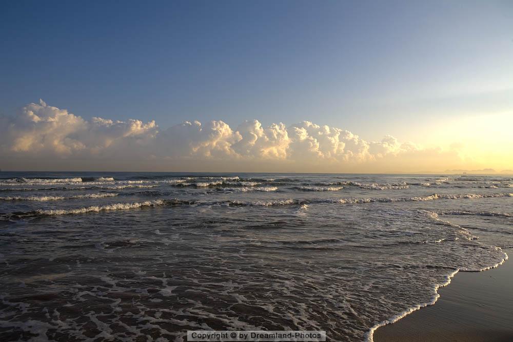 Menschenleerer Strand, Oman