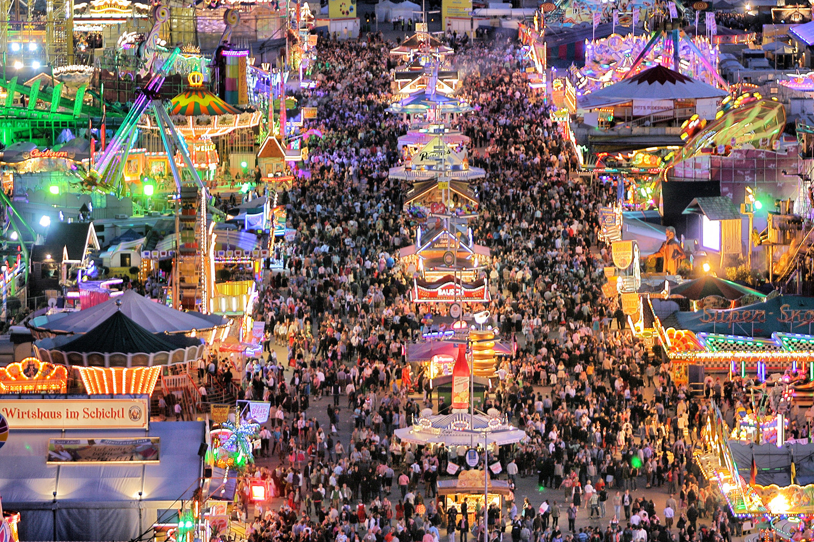 Menschenmenge auf dem Oktoberfest