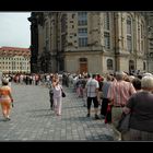 Menschenschlange vor der Frauenkirche