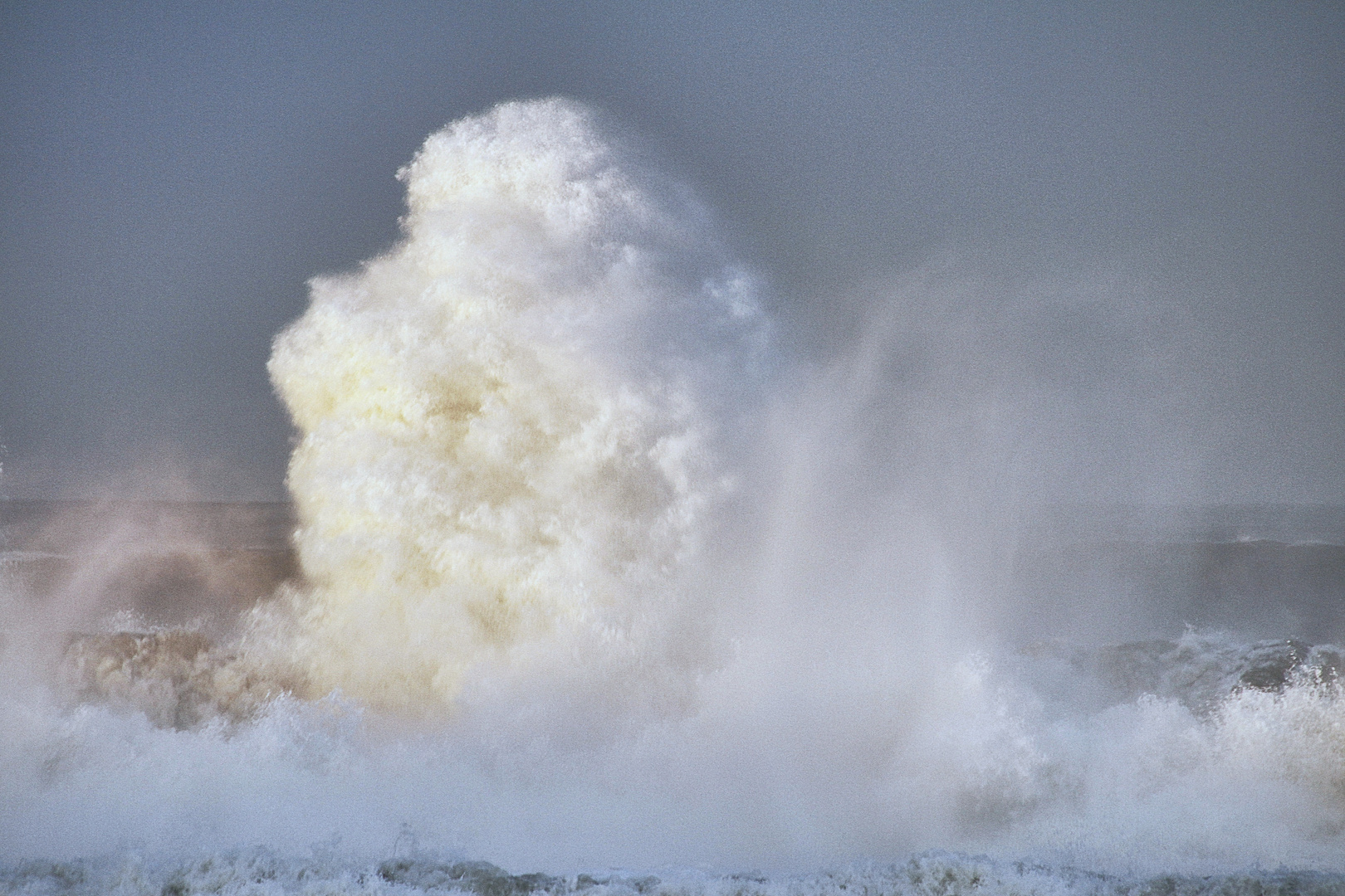 mer très forte (2)