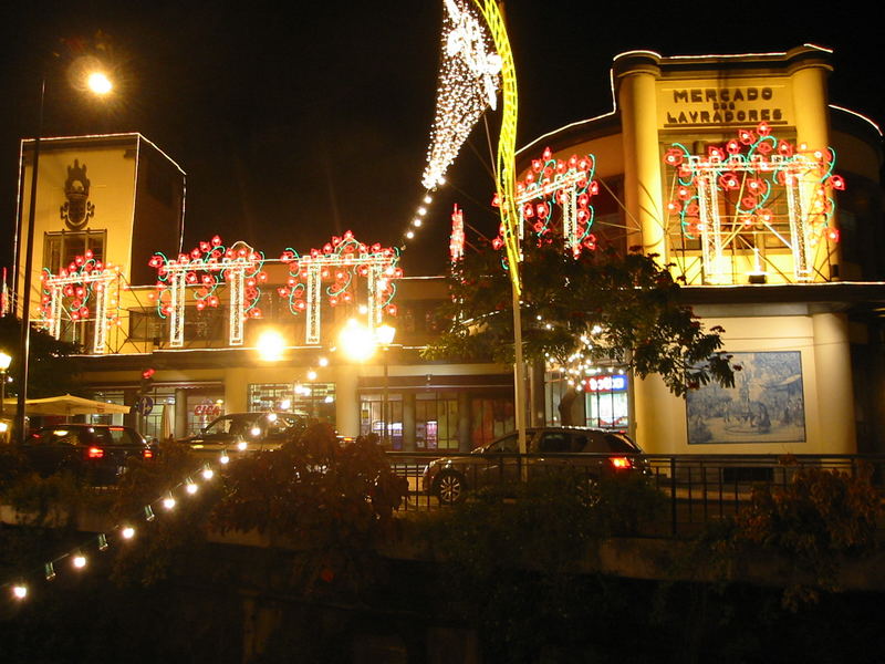 Mercado bei Nacht Funchal/Madeira