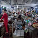 Mercado en Hue (Vietnam ). Panorámica 