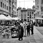 Mercatino in San Simpliciano, Milano