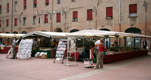 mercatino rosso