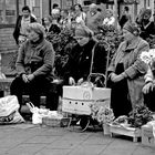 Mercato all'aperto in piazza Vladimirskaya, San Pietroburgo