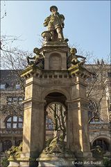 Mercatorbrunnen vor dem Duisburger Rathaus