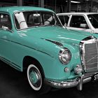 Mercedes 220 S 