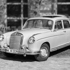 Mercedes 220 S