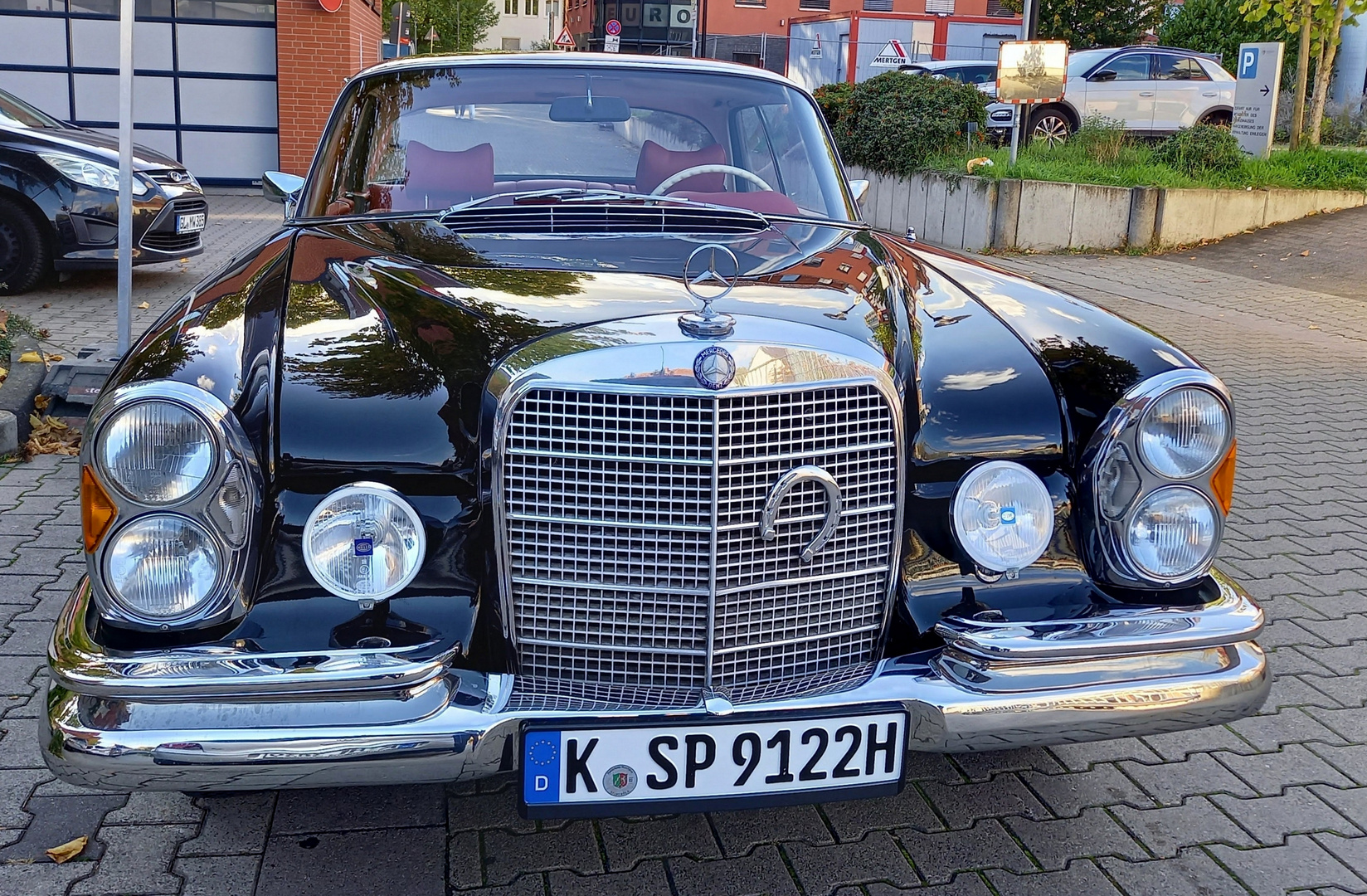 MERCEDES 280 SE