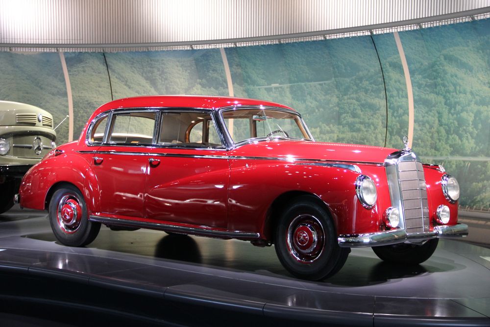 Mercedes 300 "Adenauer"